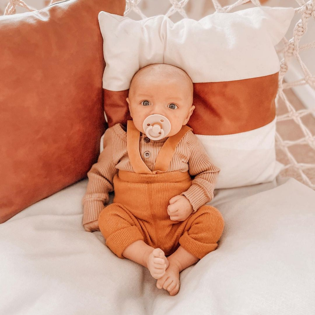 *NEW STYLES* Itzy Soother™ Natural Rubber Paci Sets